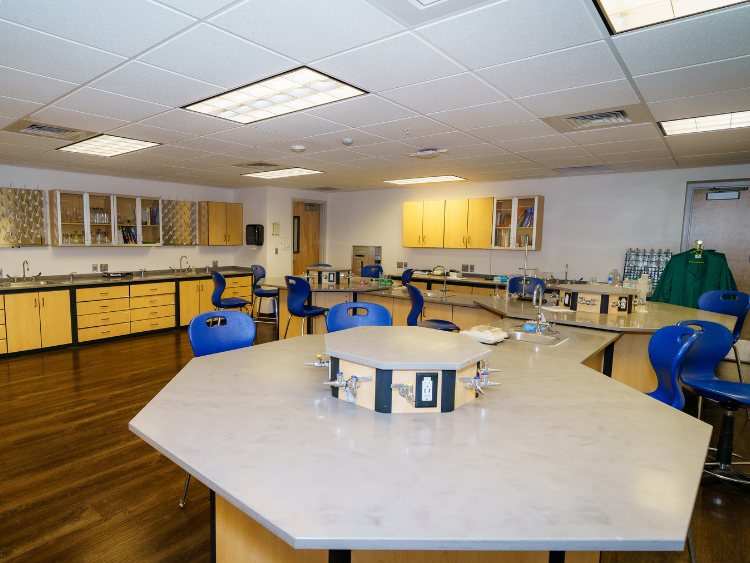 Science Labs at CATS Academy Boston